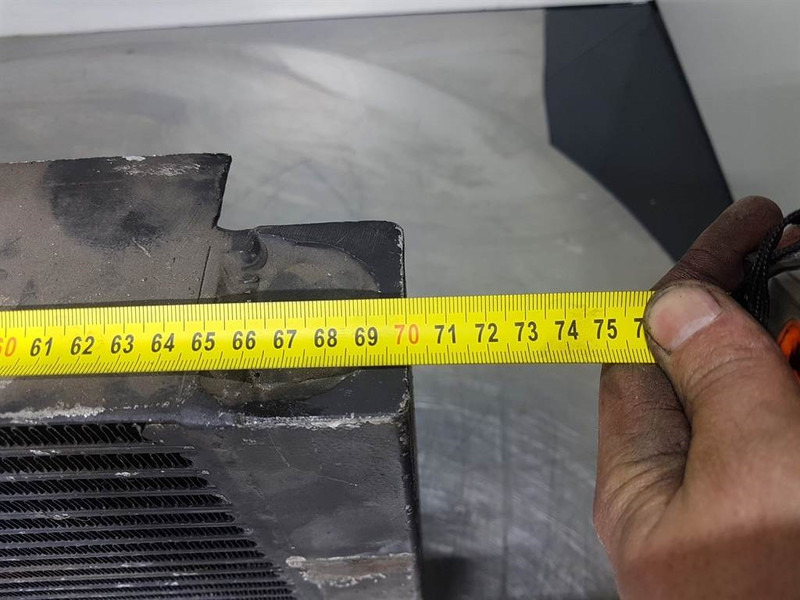 Nissens 170403300 - Oil Cooler/Kühler/Koeler - Moottori ja osat - Rakennuskoneet: kuva Nissens 170403300 - Oil Cooler/Kühler/Koeler - Moottori ja osat - Rakennuskoneet Nissens 170403300 - Oil Cooler/Kühler/Koeler - Moottori ja osat - Rakennuskoneet: kuva Nissens 170403300 - Oil Cooler/Kühler/Koeler - Moottori ja osat - Rakennuskoneet