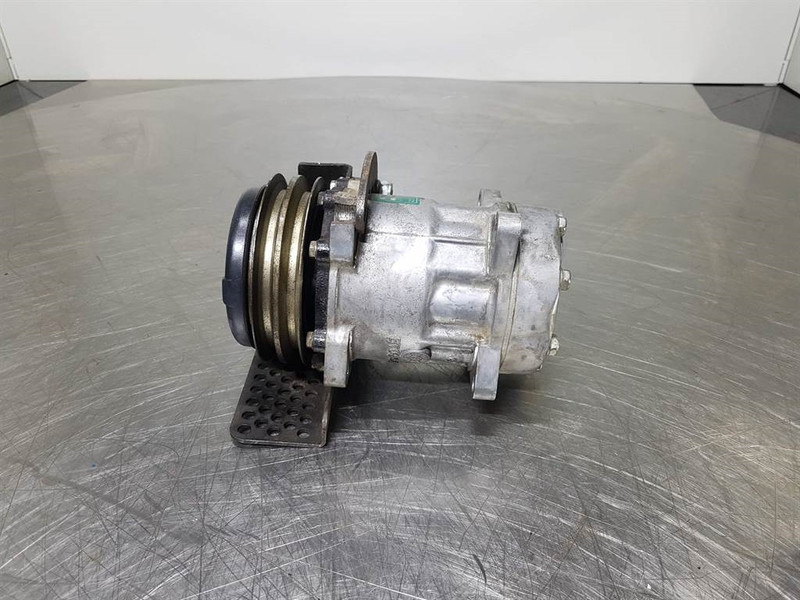 SANDEN SD7H15-6035-Compressor/Kompressor/Aircopomp - Ilmastoinnin kompressori - Rakennuskoneet: kuva SANDEN SD7H15-6035-Compressor/Kompressor/Aircopomp - Ilmastoinnin kompressori - Rakennuskoneet SANDEN SD7H15-6035-Compressor/Kompressor/Aircopomp - Ilmastoinnin kompressori - Rakennuskoneet: kuva SANDEN SD7H15-6035-Compressor/Kompressor/Aircopomp - Ilmastoinnin kompressori - Rakennuskoneet