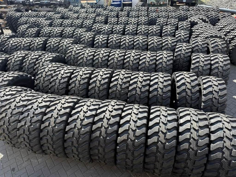 SWT 405/70R20 (16.0/70R20) *NEW* - Tire/Reifen/Band - Renkaat ja vanteet - Rakennuskoneet: kuva SWT 405/70R20 (16.0/70R20) *NEW* - Tire/Reifen/Band - Renkaat ja vanteet - Rakennuskoneet SWT 405/70R20 (16.0/70R20) *NEW* - Tire/Reifen/Band - Renkaat ja vanteet - Rakennuskoneet: kuva SWT 405/70R20 (16.0/70R20) *NEW* - Tire/Reifen/Band - Renkaat ja vanteet - Rakennuskoneet