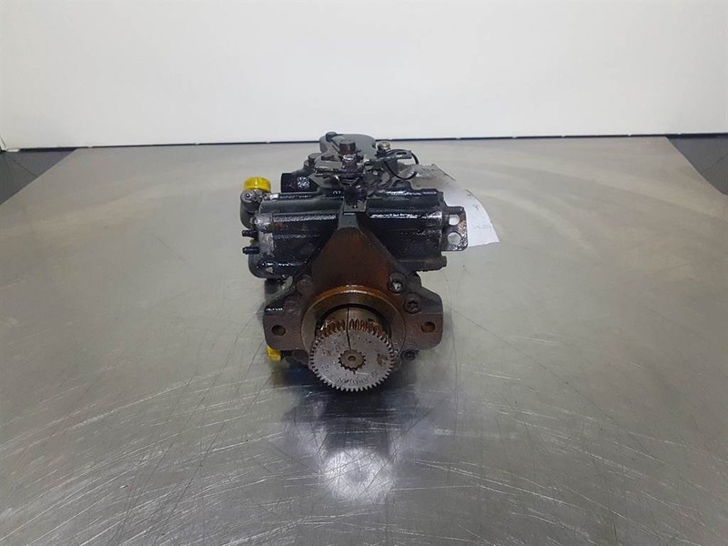 Sauer Danfoss MPV046CBAJSBBAAGBBD - M46-20443 - Drive pump - Hydrauliikka - Rakennuskoneet: kuva Sauer Danfoss MPV046CBAJSBBAAGBBD - M46-20443 - Drive pump - Hydrauliikka - Rakennuskoneet Sauer Danfoss MPV046CBAJSBBAAGBBD - M46-20443 - Drive pump - Hydrauliikka - Rakennuskoneet: kuva Sauer Danfoss MPV046CBAJSBBAAGBBD - M46-20443 - Drive pump - Hydrauliikka - Rakennuskoneet