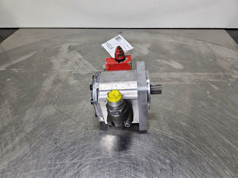 Sauer Danfoss SNP3NN/038RN06D-Gearpump/Zahnradpumpe/Tandwielpomp - Hydrauliikka - Rakennuskoneet: kuva Sauer Danfoss SNP3NN/038RN06D-Gearpump/Zahnradpumpe/Tandwielpomp - Hydrauliikka - Rakennuskoneet Sauer Danfoss SNP3NN/038RN06D-Gearpump/Zahnradpumpe/Tandwielpomp - Hydrauliikka - Rakennuskoneet: kuva Sauer Danfoss SNP3NN/038RN06D-Gearpump/Zahnradpumpe/Tandwielpomp - Hydrauliikka - Rakennuskoneet