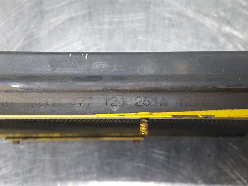 Volkswagen 477121251A-Cooler/Kühler/Koeler - Moottori ja osat - Rakennuskoneet: kuva Volkswagen 477121251A-Cooler/Kühler/Koeler - Moottori ja osat - Rakennuskoneet Volkswagen 477121251A-Cooler/Kühler/Koeler - Moottori ja osat - Rakennuskoneet: kuva Volkswagen 477121251A-Cooler/Kühler/Koeler - Moottori ja osat - Rakennuskoneet