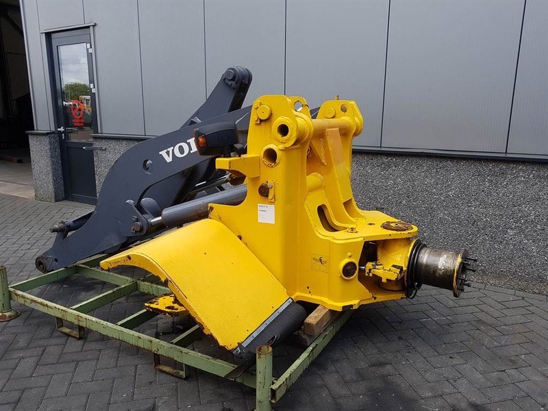 Volvo L45TP -VOE11308064- Lifting framework/Schaufelarm - Puomi: kuva Volvo L45TP -VOE11308064- Lifting framework/Schaufelarm - Puomi Volvo L45TP -VOE11308064- Lifting framework/Schaufelarm - Puomi: kuva Volvo L45TP -VOE11308064- Lifting framework/Schaufelarm - Puomi