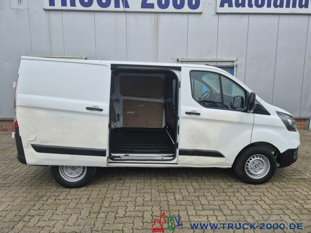 Ford Transit Custom 2.0 TDCi EURO 6 DAB Nur 95 TKM - Pieni pakettiauto: kuva Ford Transit Custom 2.0 TDCi EURO 6 DAB Nur 95 TKM - Pieni pakettiauto Ford Transit Custom 2.0 TDCi EURO 6 DAB Nur 95 TKM - Pieni pakettiauto: kuva Ford Transit Custom 2.0 TDCi EURO 6 DAB Nur 95 TKM - Pieni pakettiauto