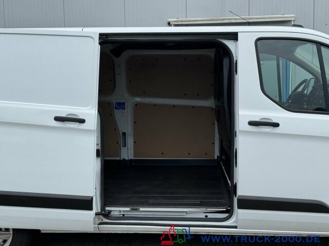 Ford Transit Custom Lang Trend 3Sitzer + Klima + DAB - Pieni pakettiauto: kuva Ford Transit Custom Lang Trend 3Sitzer + Klima + DAB - Pieni pakettiauto Ford Transit Custom Lang Trend 3Sitzer + Klima + DAB - Pieni pakettiauto: kuva Ford Transit Custom Lang Trend 3Sitzer + Klima + DAB - Pieni pakettiauto