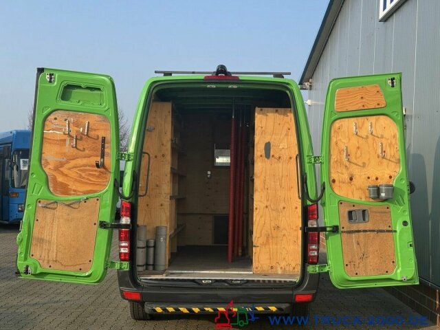 Mercedes-Benz Sprinter 316 Hoch + Lang + Werkstattausbau Klima - Pakettiauto: kuva Mercedes-Benz Sprinter 316 Hoch + Lang + Werkstattausbau Klima - Pakettiauto Mercedes-Benz Sprinter 316 Hoch + Lang + Werkstattausbau Klima - Pakettiauto: kuva Mercedes-Benz Sprinter 316 Hoch + Lang + Werkstattausbau Klima - Pakettiauto