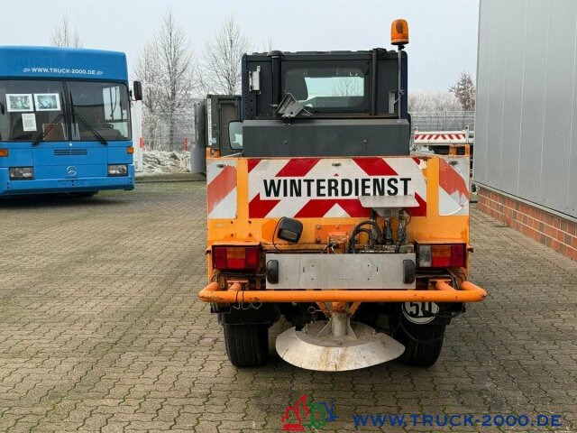 Multicar Tremo X56 Winterdienst Streuer + Besen NUR 9TKM - Lakaisuauto: kuva Multicar Tremo X56 Winterdienst Streuer + Besen NUR 9TKM - Lakaisuauto Multicar Tremo X56 Winterdienst Streuer + Besen NUR 9TKM - Lakaisuauto: kuva Multicar Tremo X56 Winterdienst Streuer + Besen NUR 9TKM - Lakaisuauto