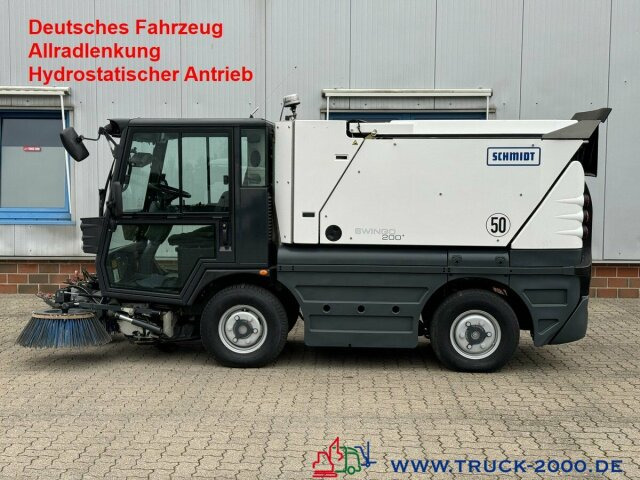 Schmidt Swingo 200+ Comp. 4 Radlenkung Kehren & Sprühen - Lakaisuauto: kuva Schmidt Swingo 200+ Comp. 4 Radlenkung Kehren & Sprühen - Lakaisuauto Schmidt Swingo 200+ Comp. 4 Radlenkung Kehren & Sprühen - Lakaisuauto: kuva Schmidt Swingo 200+ Comp. 4 Radlenkung Kehren & Sprühen - Lakaisuauto