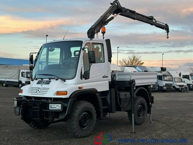 Avolava pakettiauto Unimog U 300 4x4 mit Kran Nur 78.144 KM zGG.7.490Kg.: kuva Avolava pakettiauto Unimog U 300 4x4 mit Kran Nur 78.144 KM zGG.7.490Kg.
