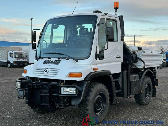 Avolava pakettiauto Unimog U 300 4x4 mit Kran Nur 78.144 KM zGG.7.490Kg.: kuva Avolava pakettiauto Unimog U 300 4x4 mit Kran Nur 78.144 KM zGG.7.490Kg.