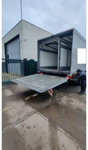 Dhollandia Laadklep / Achtersluitklep 2000 kg MBB / Palfinger / B.A.R. Cargolift - Takalaitanostin: kuva Dhollandia Laadklep / Achtersluitklep 2000 kg MBB / Palfinger / B.A.R. Cargolift - Takalaitanostin Dhollandia Laadklep / Achtersluitklep 2000 kg MBB / Palfinger / B.A.R. Cargolift - Takalaitanostin: kuva Dhollandia Laadklep / Achtersluitklep 2000 kg MBB / Palfinger / B.A.R. Cargolift - Takalaitanostin