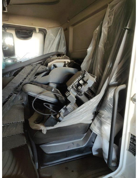 MAN Cabine TGL Euro6 - Ohjaamo ja sisustus - Kuorma-auto: kuva MAN Cabine TGL Euro6 - Ohjaamo ja sisustus - Kuorma-auto MAN Cabine TGL Euro6 - Ohjaamo ja sisustus - Kuorma-auto: kuva MAN Cabine TGL Euro6 - Ohjaamo ja sisustus - Kuorma-auto