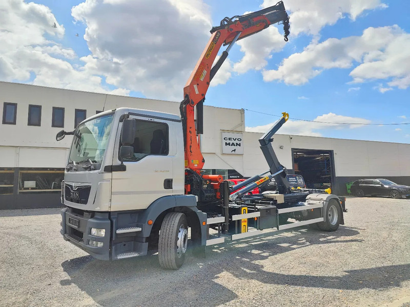MAN TGM 18.290 4x2 Euro 6 + Crane Palfinger PK15500 - Koukkulava kuorma-auto, Nosturiauto: kuva MAN TGM 18.290 4x2 Euro 6 + Crane Palfinger PK15500 - Koukkulava kuorma-auto, Nosturiauto MAN TGM 18.290 4x2 Euro 6 + Crane Palfinger PK15500 - Koukkulava kuorma-auto, Nosturiauto: kuva MAN TGM 18.290 4x2 Euro 6 + Crane Palfinger PK15500 - Koukkulava kuorma-auto, Nosturiauto