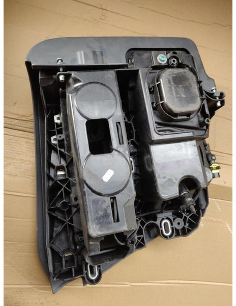 MAN koplamp / headlight TGL Euro6 - Etulyhty: kuva MAN koplamp / headlight TGL Euro6 - Etulyhty MAN koplamp / headlight TGL Euro6 - Etulyhty: kuva MAN koplamp / headlight TGL Euro6 - Etulyhty