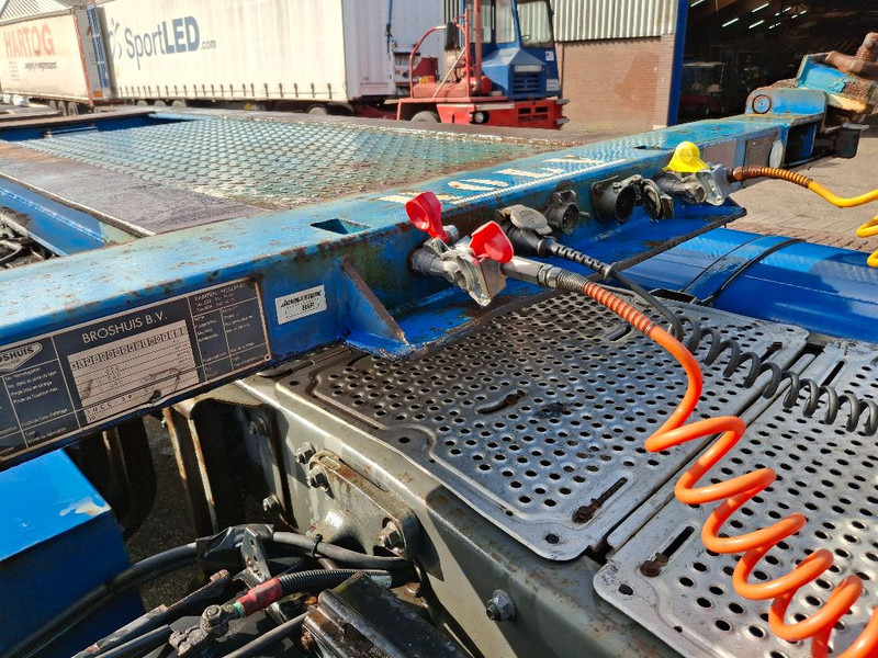 Broshuis 3UCC 39 EU - Konttialus/ Vaihtokuormatilat puoliperävaunu: kuva Broshuis 3UCC 39 EU - Konttialus/ Vaihtokuormatilat puoliperävaunu Broshuis 3UCC 39 EU - Konttialus/ Vaihtokuormatilat puoliperävaunu: kuva Broshuis 3UCC 39 EU - Konttialus/ Vaihtokuormatilat puoliperävaunu