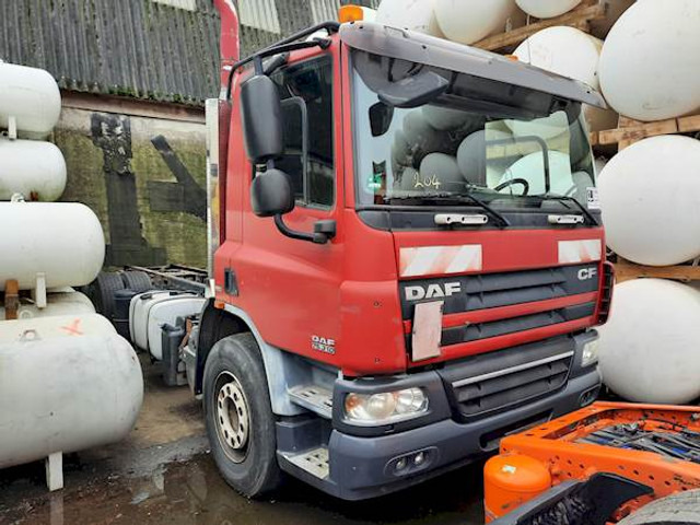 DAF CF75.310 6X2 - Kuorma-auto alusta: kuva DAF CF75.310 6X2 - Kuorma-auto alusta DAF CF75.310 6X2 - Kuorma-auto alusta: kuva DAF CF75.310 6X2 - Kuorma-auto alusta
