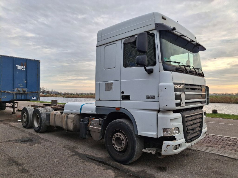 DAF XF 105.460 - Kuorma-auto alusta: kuva DAF XF 105.460 - Kuorma-auto alusta DAF XF 105.460 - Kuorma-auto alusta: kuva DAF XF 105.460 - Kuorma-auto alusta