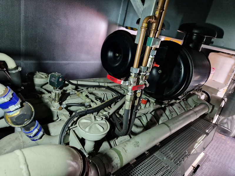 Sähkögeneraattori Deutz TBD234V16: kuva Sähkögeneraattori Deutz TBD234V16