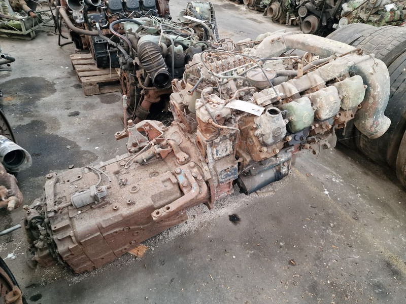 Mercedes-Benz OM402 - Moottori: kuva Mercedes-Benz OM402 - Moottori Mercedes-Benz OM402 - Moottori: kuva Mercedes-Benz OM402 - Moottori