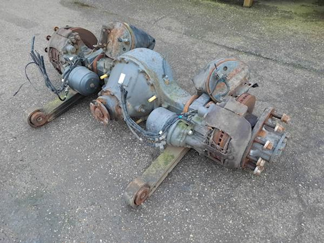 Meritor 177E - Taka-akseli - Kuorma-auto: kuva Meritor 177E - Taka-akseli - Kuorma-auto Meritor 177E - Taka-akseli - Kuorma-auto: kuva Meritor 177E - Taka-akseli - Kuorma-auto