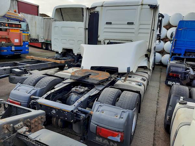 MAN TGX 18.400 - Vetopöytäauto: kuva MAN TGX 18.400 - Vetopöytäauto MAN TGX 18.400 - Vetopöytäauto: kuva MAN TGX 18.400 - Vetopöytäauto