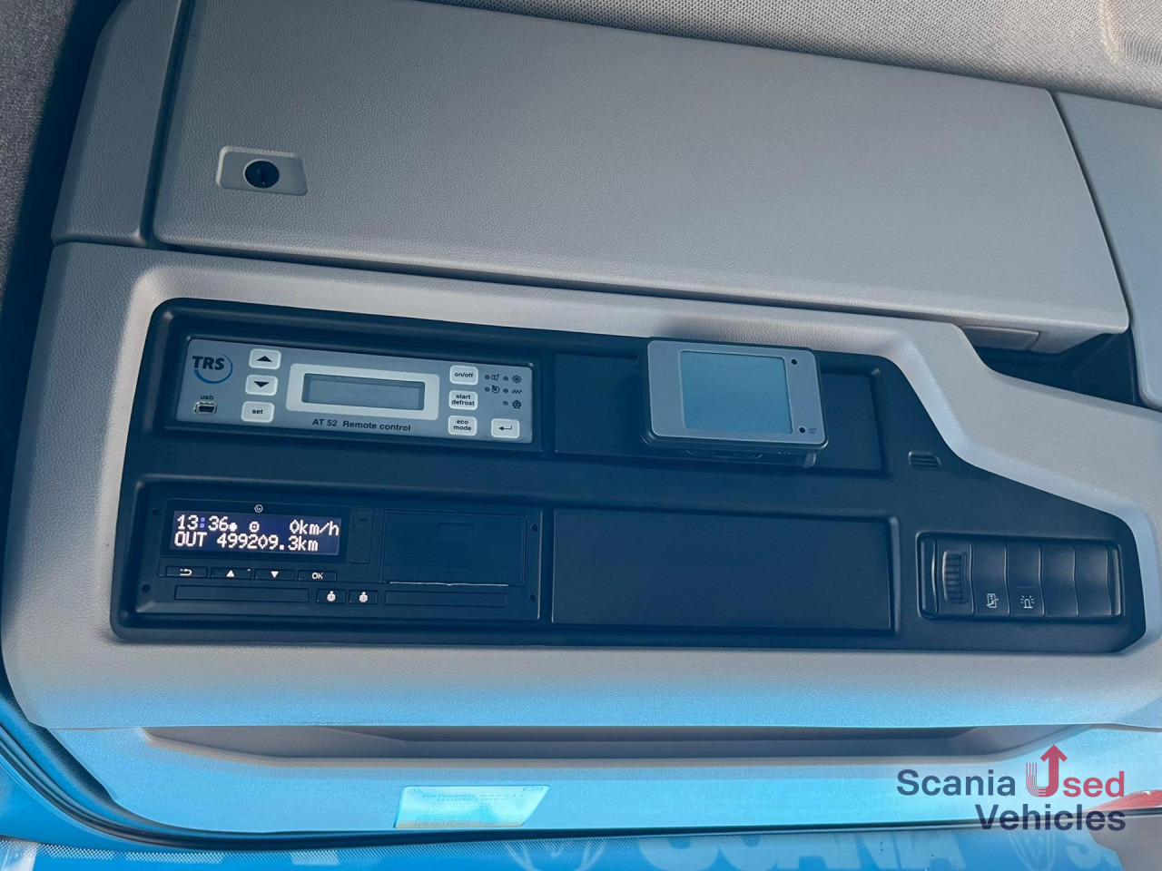 SCANIA R 410 B6x2*4NB LNG RETARDER FRIGO CHEREAU 765x250x - Refrigeraattori kuorma-auto: kuva SCANIA R 410 B6x2*4NB LNG RETARDER FRIGO CHEREAU 765x250x - Refrigeraattori kuorma-auto SCANIA R 410 B6x2*4NB LNG RETARDER FRIGO CHEREAU 765x250x - Refrigeraattori kuorma-auto: kuva SCANIA R 410 B6x2*4NB LNG RETARDER FRIGO CHEREAU 765x250x - Refrigeraattori kuorma-auto