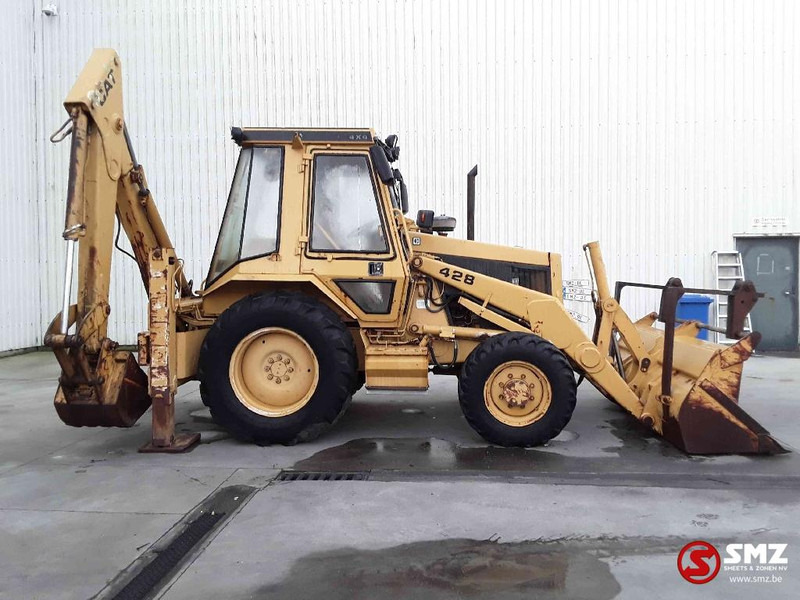 Caterpillar 428 - Kaivuri-trukki: kuva Caterpillar 428 - Kaivuri-trukki Caterpillar 428 - Kaivuri-trukki: kuva Caterpillar 428 - Kaivuri-trukki