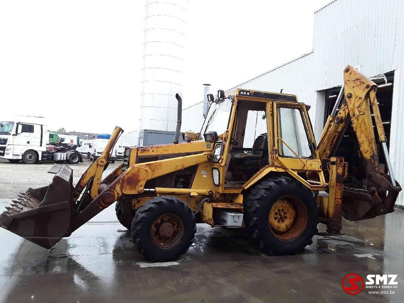 Caterpillar 428 - Kaivuri-trukki: kuva Caterpillar 428 - Kaivuri-trukki Caterpillar 428 - Kaivuri-trukki: kuva Caterpillar 428 - Kaivuri-trukki
