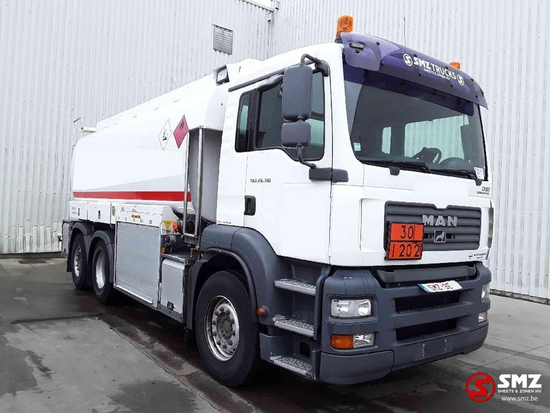 MAN TGA 26.310 18000 L top condition - Säiliöauto: kuva MAN TGA 26.310 18000 L top condition - Säiliöauto MAN TGA 26.310 18000 L top condition - Säiliöauto: kuva MAN TGA 26.310 18000 L top condition - Säiliöauto