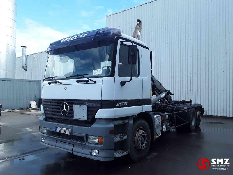 Mercedes-Benz Actros 2531 francais - Konttialus/ Vaihtokuormatilat kuorma-auto: kuva Mercedes-Benz Actros 2531 francais - Konttialus/ Vaihtokuormatilat kuorma-auto Mercedes-Benz Actros 2531 francais - Konttialus/ Vaihtokuormatilat kuorma-auto: kuva Mercedes-Benz Actros 2531 francais - Konttialus/ Vaihtokuormatilat kuorma-auto