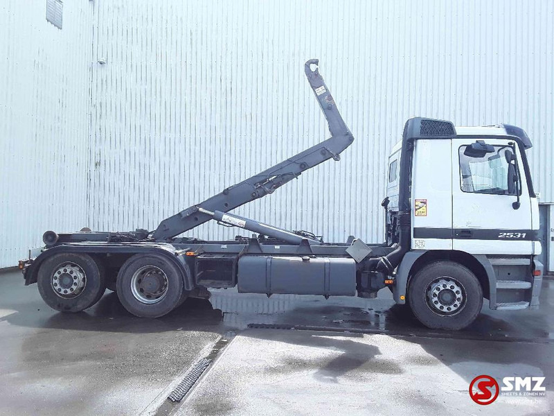 Mercedes-Benz Actros 2531 francais - Konttialus/ Vaihtokuormatilat kuorma-auto: kuva Mercedes-Benz Actros 2531 francais - Konttialus/ Vaihtokuormatilat kuorma-auto Mercedes-Benz Actros 2531 francais - Konttialus/ Vaihtokuormatilat kuorma-auto: kuva Mercedes-Benz Actros 2531 francais - Konttialus/ Vaihtokuormatilat kuorma-auto