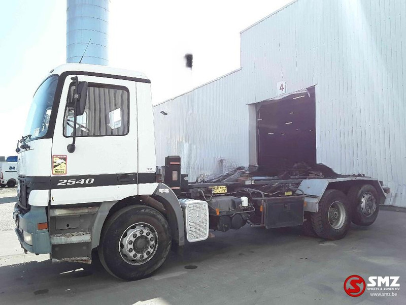 Mercedes-Benz Actros 2540 6x2 francais - Kuorma-auto alusta: kuva Mercedes-Benz Actros 2540 6x2 francais - Kuorma-auto alusta Mercedes-Benz Actros 2540 6x2 francais - Kuorma-auto alusta: kuva Mercedes-Benz Actros 2540 6x2 francais - Kuorma-auto alusta