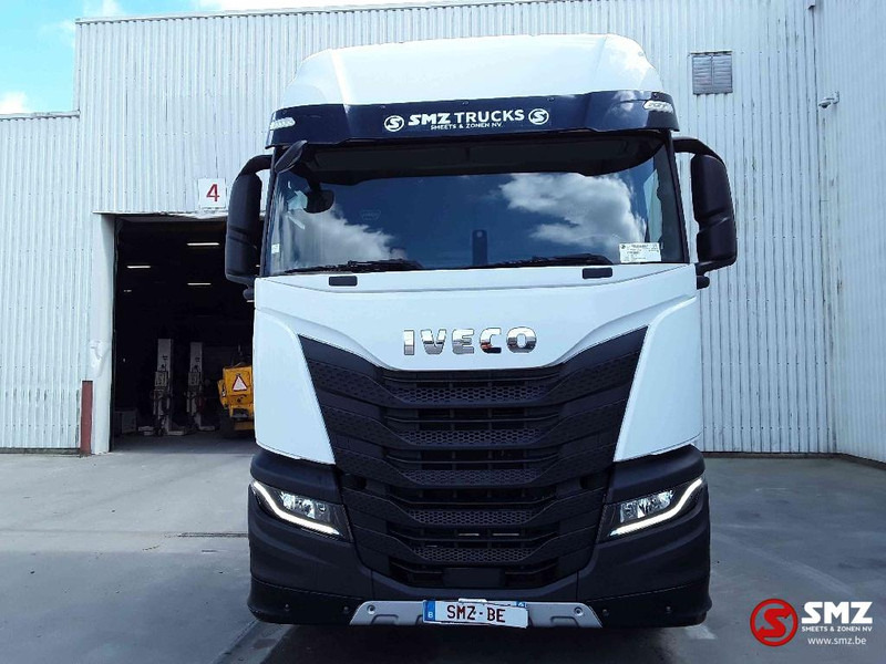 Iveco S-WAY 510 intarder 280000 km - Vetopöytäauto: kuva Iveco S-WAY 510 intarder 280000 km - Vetopöytäauto Iveco S-WAY 510 intarder 280000 km - Vetopöytäauto: kuva Iveco S-WAY 510 intarder 280000 km - Vetopöytäauto