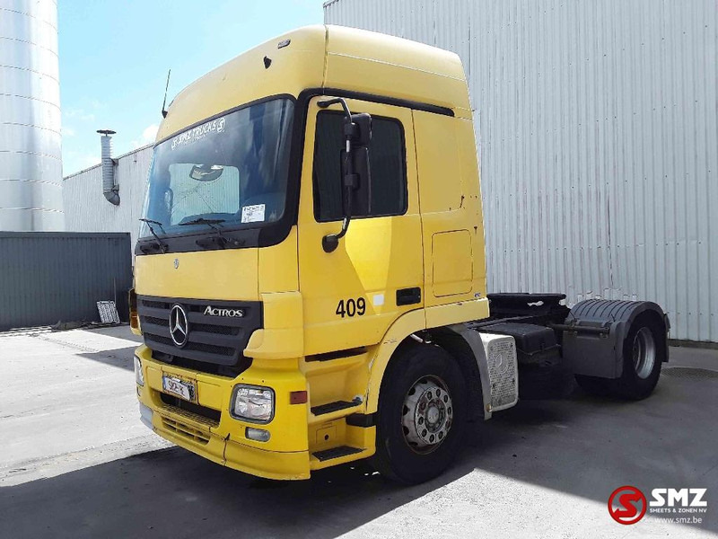 Mercedes-Benz Actros 1841 eps 3 pedals - parabrise cassé - windshield broken - Vetopöytäauto: kuva Mercedes-Benz Actros 1841 eps 3 pedals - parabrise cassé - windshield broken - Vetopöytäauto Mercedes-Benz Actros 1841 eps 3 pedals - parabrise cassé - windshield broken - Vetopöytäauto: kuva Mercedes-Benz Actros 1841 eps 3 pedals - parabrise cassé - windshield broken - Vetopöytäauto