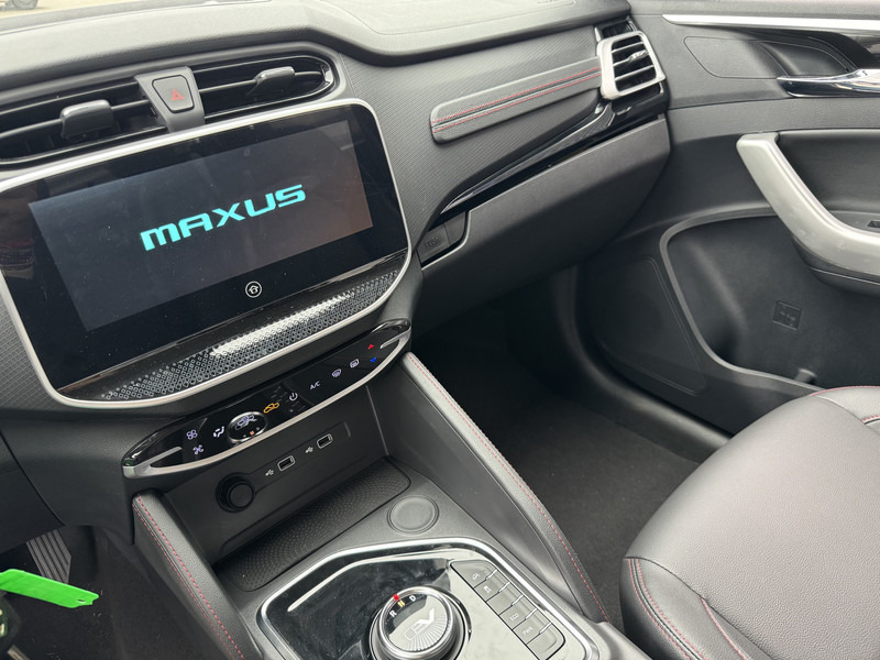 Maxus T90 EV 89 kWh - Avolava-auto, Sähköpakettiauto: kuva Maxus T90 EV 89 kWh - Avolava-auto, Sähköpakettiauto Maxus T90 EV 89 kWh - Avolava-auto, Sähköpakettiauto: kuva Maxus T90 EV 89 kWh - Avolava-auto, Sähköpakettiauto