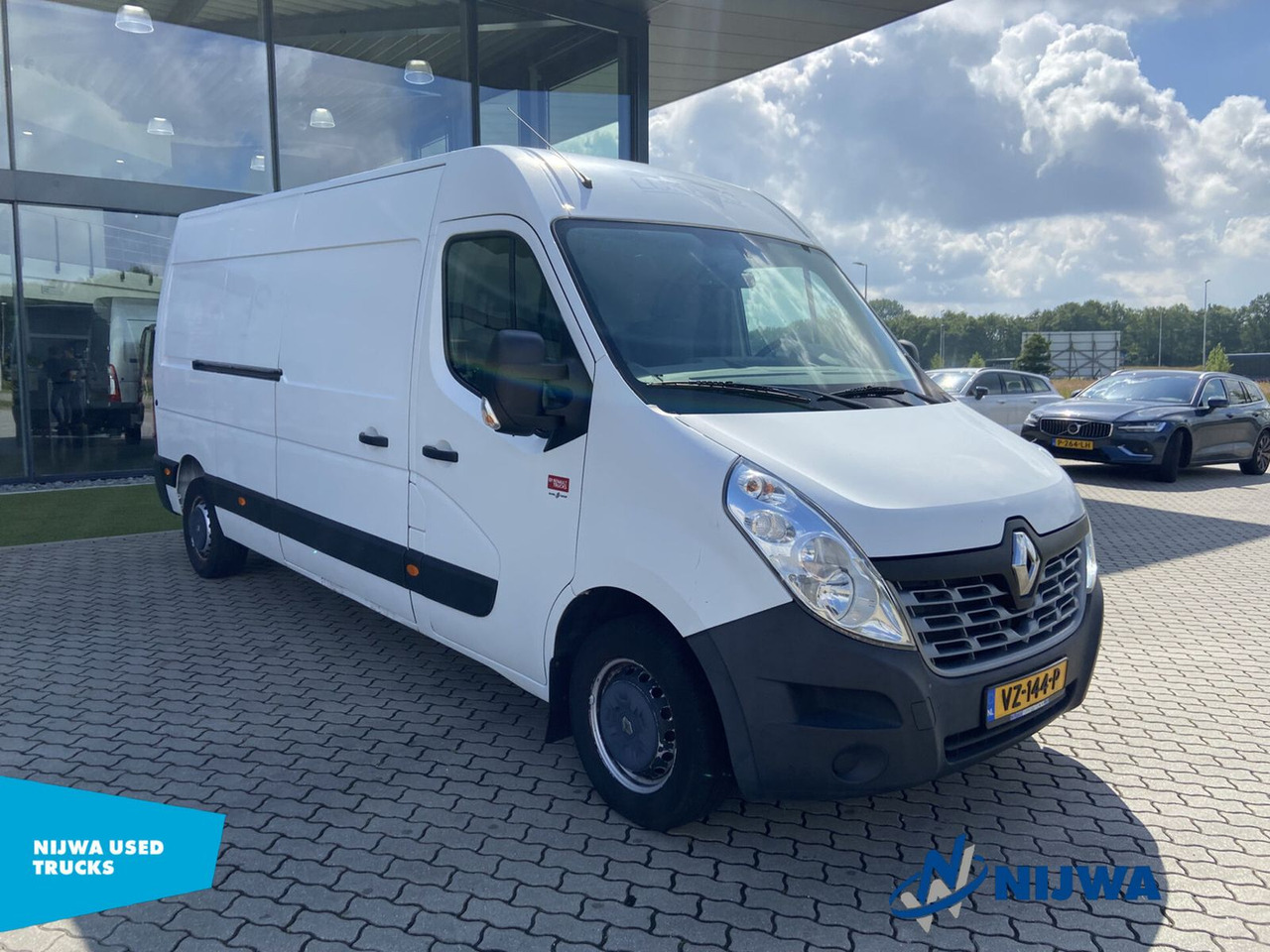Renault MASTER 130 L3H2 Geïsoleerde bak + koeling Kasten - Pakettiauto: kuva Renault MASTER 130 L3H2 Geïsoleerde bak + koeling Kasten - Pakettiauto Renault MASTER 130 L3H2 Geïsoleerde bak + koeling Kasten - Pakettiauto: kuva Renault MASTER 130 L3H2 Geïsoleerde bak + koeling Kasten - Pakettiauto