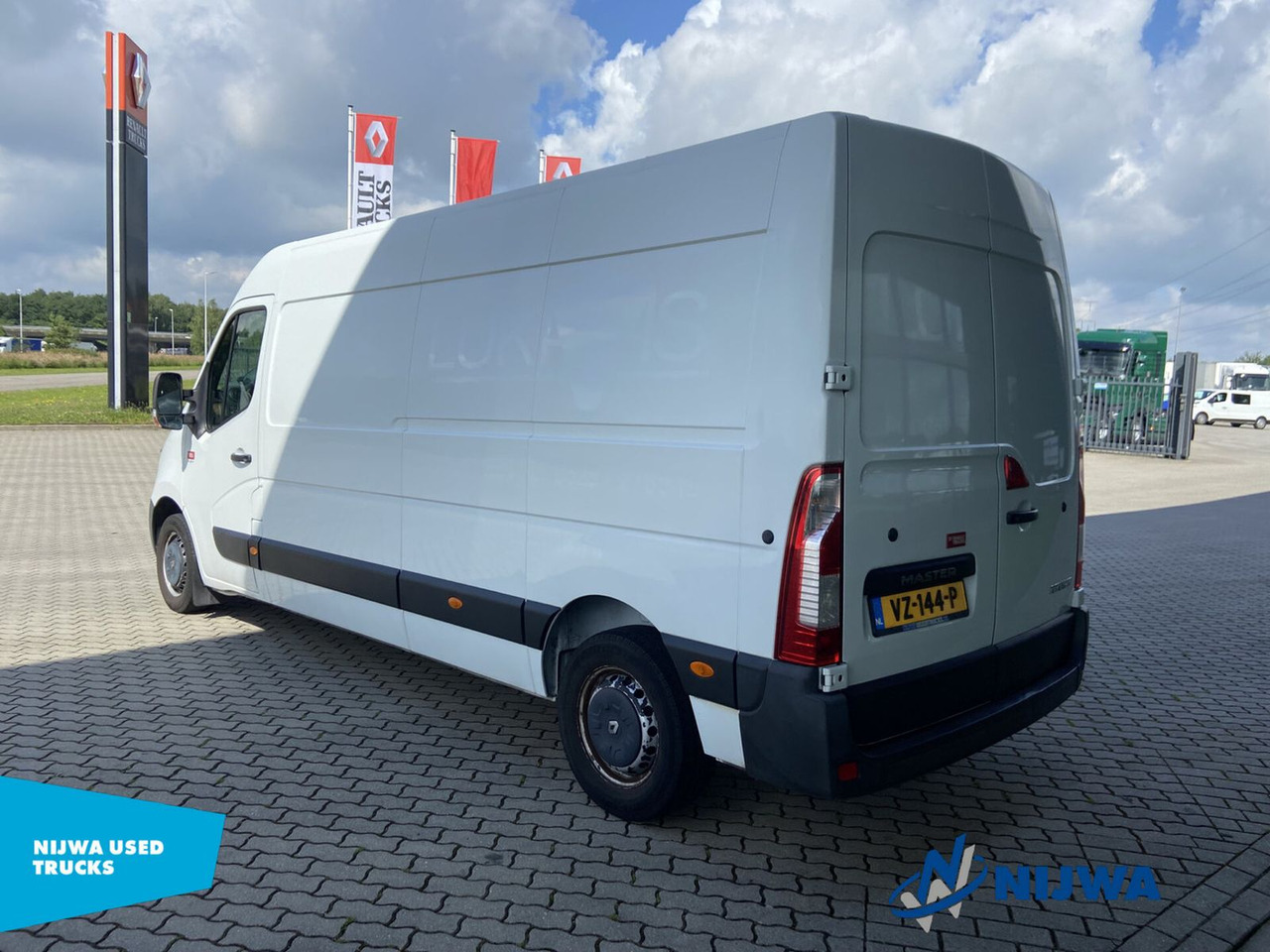 Renault MASTER 130 L3H2 Geïsoleerde bak + koeling Kasten - Pakettiauto: kuva Renault MASTER 130 L3H2 Geïsoleerde bak + koeling Kasten - Pakettiauto Renault MASTER 130 L3H2 Geïsoleerde bak + koeling Kasten - Pakettiauto: kuva Renault MASTER 130 L3H2 Geïsoleerde bak + koeling Kasten - Pakettiauto