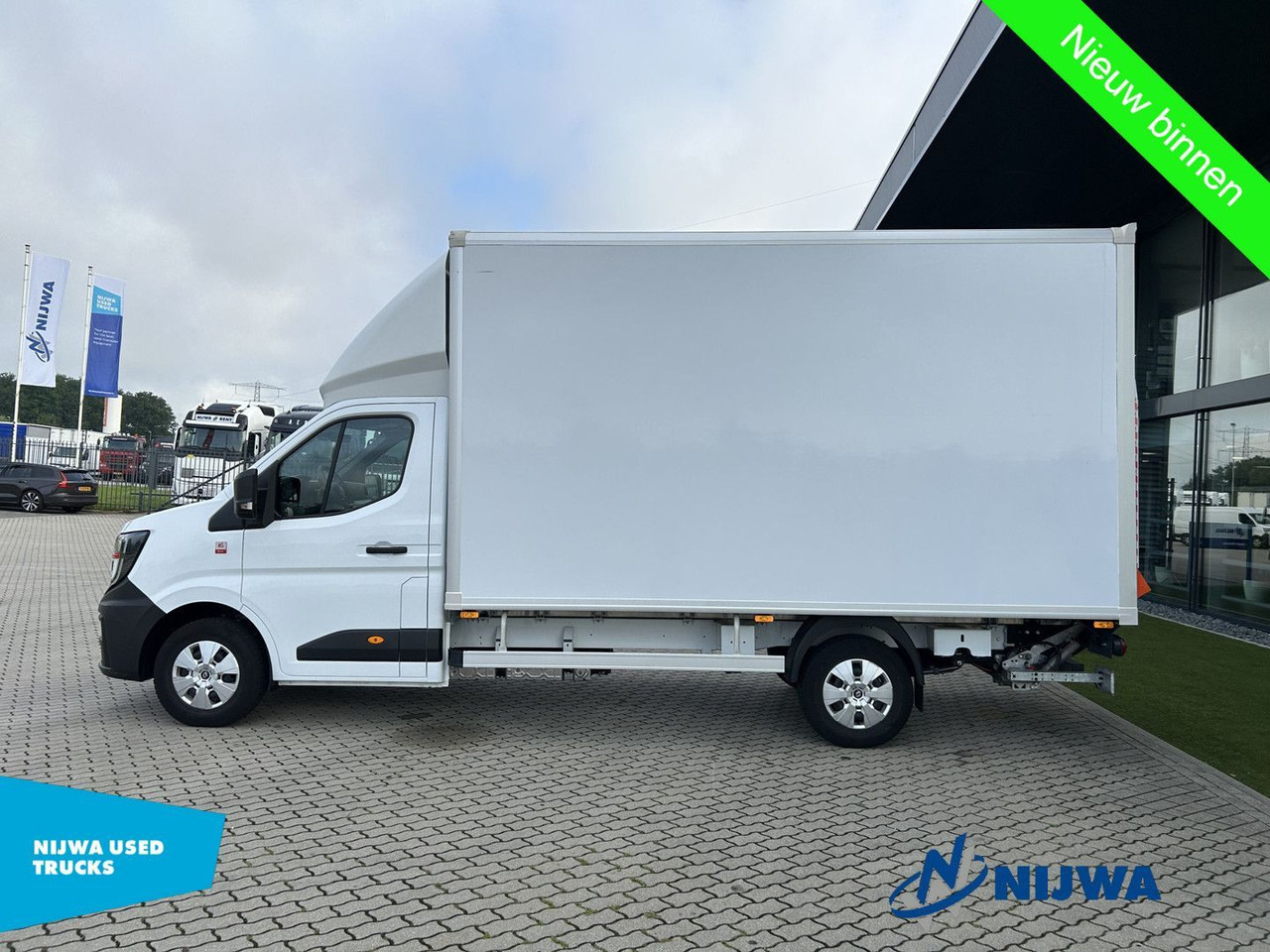 Renault Master T35 150 Laadklep + Achteruitrijcamera - Pakettiauto: kuva Renault Master T35 150 Laadklep + Achteruitrijcamera - Pakettiauto Renault Master T35 150 Laadklep + Achteruitrijcamera - Pakettiauto: kuva Renault Master T35 150 Laadklep + Achteruitrijcamera - Pakettiauto