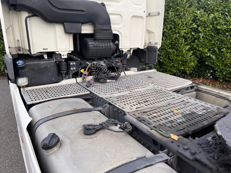 DAF CF 400 FT Euro6 - Vetopöytäauto: kuva DAF CF 400 FT Euro6 - Vetopöytäauto DAF CF 400 FT Euro6 - Vetopöytäauto: kuva DAF CF 400 FT Euro6 - Vetopöytäauto