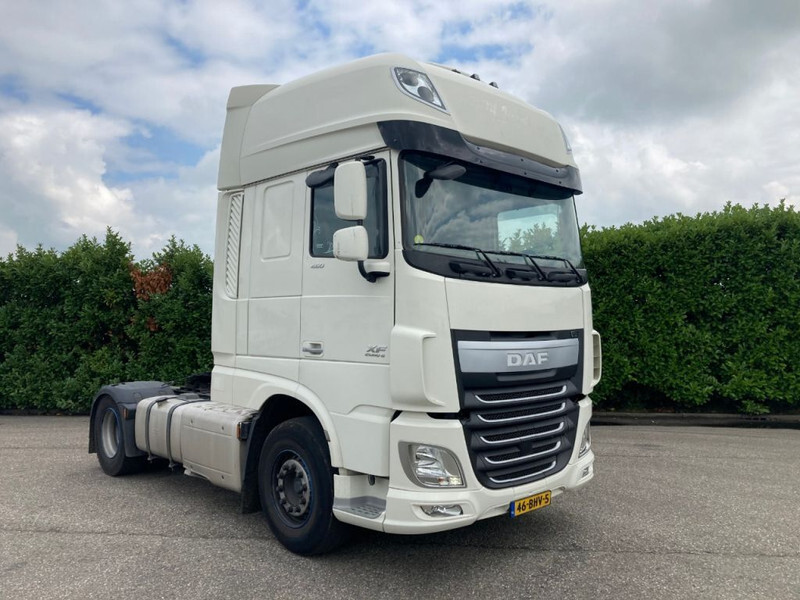 DAF XF 460 FT SSC Euro6 - Vetopöytäauto: kuva DAF XF 460 FT SSC Euro6 - Vetopöytäauto DAF XF 460 FT SSC Euro6 - Vetopöytäauto: kuva DAF XF 460 FT SSC Euro6 - Vetopöytäauto