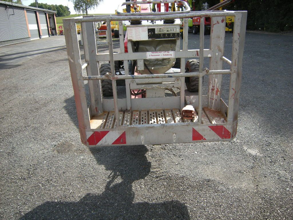 Itsekulkevat henkilönostimet Arbeitsbühne Snorkelift TB-50D7, AH 17m: kuva Itsekulkevat henkilönostimet Arbeitsbühne Snorkelift TB-50D7, AH 17m Itsekulkevat henkilönostimet Arbeitsbühne Snorkelift TB-50D7, AH 17m: kuva Itsekulkevat henkilönostimet Arbeitsbühne Snorkelift TB-50D7, AH 17m