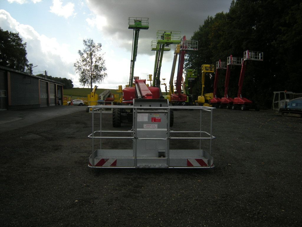 Genie Arbeitsbühne Genie S-85, AH 28 m - Itsekulkevat henkilönostimet: kuva  Genie Arbeitsbühne Genie S-85, AH 28 m - Itsekulkevat henkilönostimet Genie Arbeitsbühne Genie S-85, AH 28 m - Itsekulkevat henkilönostimet: kuva  Genie Arbeitsbühne Genie S-85, AH 28 m - Itsekulkevat henkilönostimet