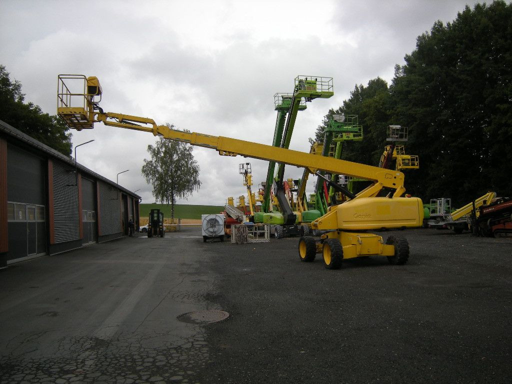 Genie Arbeitsbühne Genie S65, AH 22m - Itsekulkevat henkilönostimet: kuva Genie Arbeitsbühne Genie S65, AH 22m - Itsekulkevat henkilönostimet Genie Arbeitsbühne Genie S65, AH 22m - Itsekulkevat henkilönostimet: kuva Genie Arbeitsbühne Genie S65, AH 22m - Itsekulkevat henkilönostimet