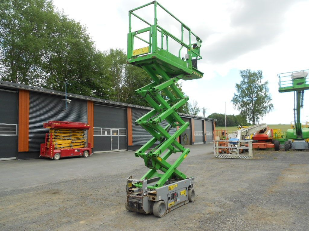 Genie GS 1932, Scherenarbeitsbühne Genie 8 m - Itsekulkevat henkilönostimet: kuva Genie GS 1932, Scherenarbeitsbühne Genie 8 m - Itsekulkevat henkilönostimet Genie GS 1932, Scherenarbeitsbühne Genie 8 m - Itsekulkevat henkilönostimet: kuva Genie GS 1932, Scherenarbeitsbühne Genie 8 m - Itsekulkevat henkilönostimet