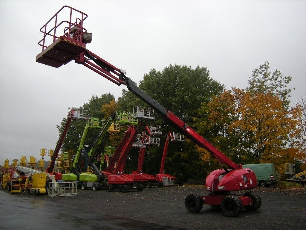 Haulotte Arbeitsbühne H16 TPX, Allrad 16m - Itsekulkevat henkilönostimet: kuva Haulotte Arbeitsbühne H16 TPX, Allrad 16m - Itsekulkevat henkilönostimet Haulotte Arbeitsbühne H16 TPX, Allrad 16m - Itsekulkevat henkilönostimet: kuva Haulotte Arbeitsbühne H16 TPX, Allrad 16m - Itsekulkevat henkilönostimet