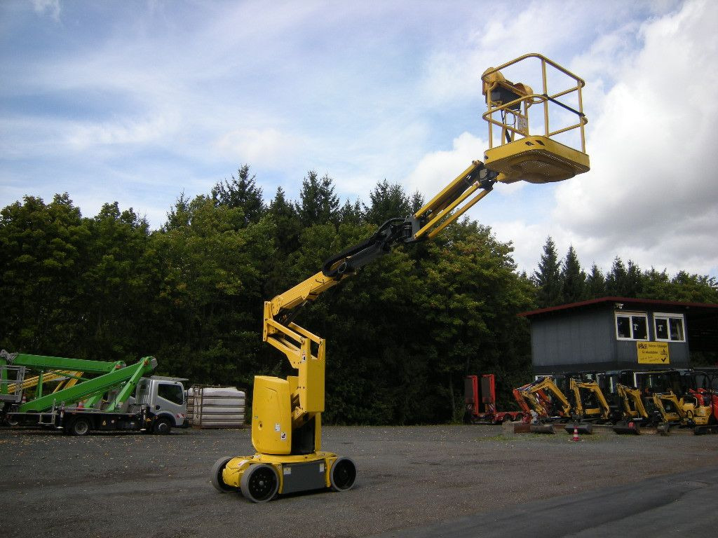 Haulotte HA12CJ+ , AH 12m, Korbarm drehbar - Itsekulkevat henkilönostimet: kuva Haulotte HA12CJ+ , AH 12m, Korbarm drehbar - Itsekulkevat henkilönostimet Haulotte HA12CJ+ , AH 12m, Korbarm drehbar - Itsekulkevat henkilönostimet: kuva Haulotte HA12CJ+ , AH 12m, Korbarm drehbar - Itsekulkevat henkilönostimet
