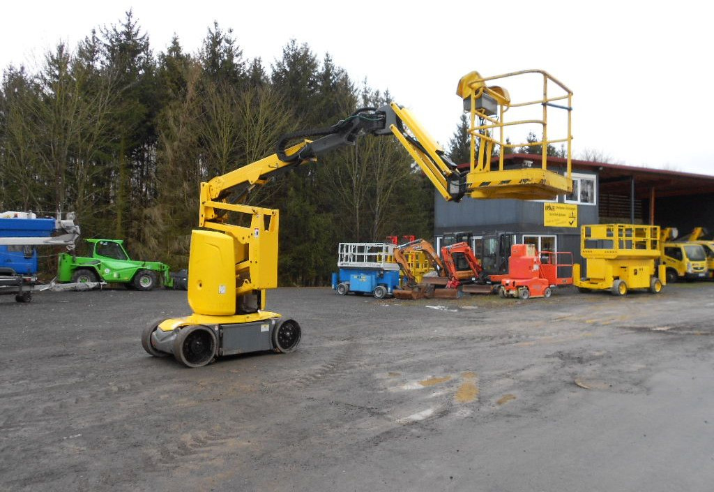 Haulotte HA12CJ+ , AH 12m, Korbarm drehbar - Puomilava: kuva Haulotte HA12CJ+ , AH 12m, Korbarm drehbar - Puomilava Haulotte HA12CJ+ , AH 12m, Korbarm drehbar - Puomilava: kuva Haulotte HA12CJ+ , AH 12m, Korbarm drehbar - Puomilava