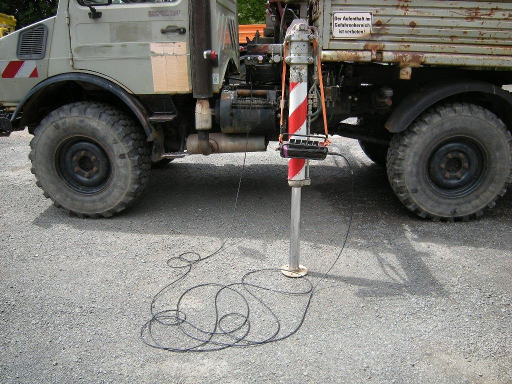 Mercedes-Benz Unimog U1250 mit Kran MKG 105 - Kippilava-auto: kuva  Mercedes-Benz Unimog U1250 mit Kran MKG 105 - Kippilava-auto Mercedes-Benz Unimog U1250 mit Kran MKG 105 - Kippilava-auto: kuva  Mercedes-Benz Unimog U1250 mit Kran MKG 105 - Kippilava-auto