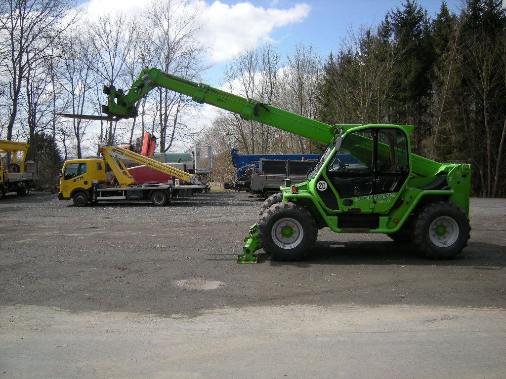 Merlo SL33 Panoramic P38.13 - Kurottaja: kuva Merlo SL33 Panoramic P38.13 - Kurottaja Merlo SL33 Panoramic P38.13 - Kurottaja: kuva Merlo SL33 Panoramic P38.13 - Kurottaja