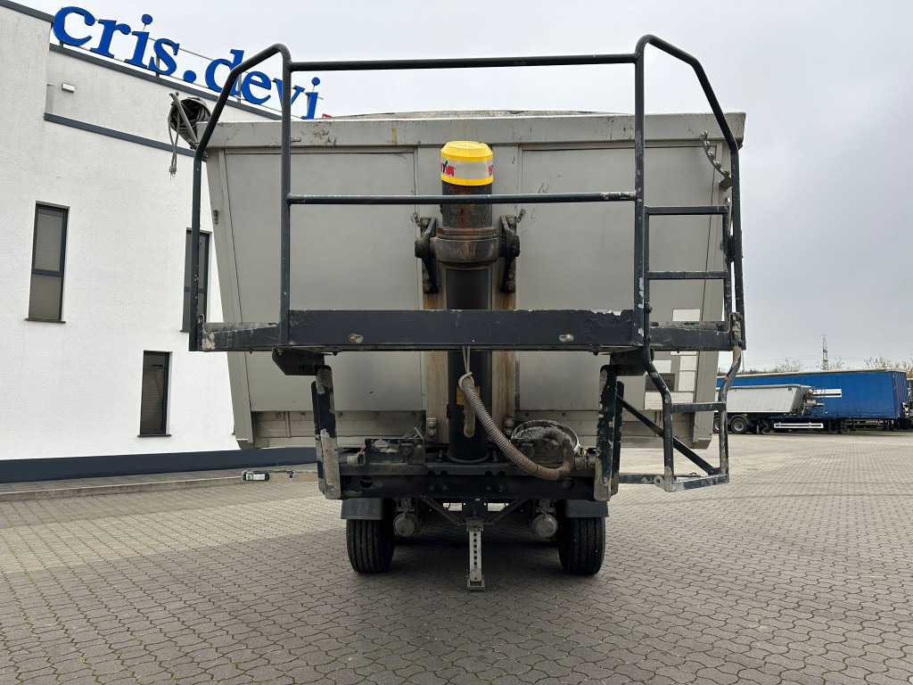 Kempf SKM 35 3 Thermo Mulde - Kippiauto puoliperävaunu: kuva Kempf SKM 35 3 Thermo Mulde - Kippiauto puoliperävaunu Kempf SKM 35 3 Thermo Mulde - Kippiauto puoliperävaunu: kuva Kempf SKM 35 3 Thermo Mulde - Kippiauto puoliperävaunu